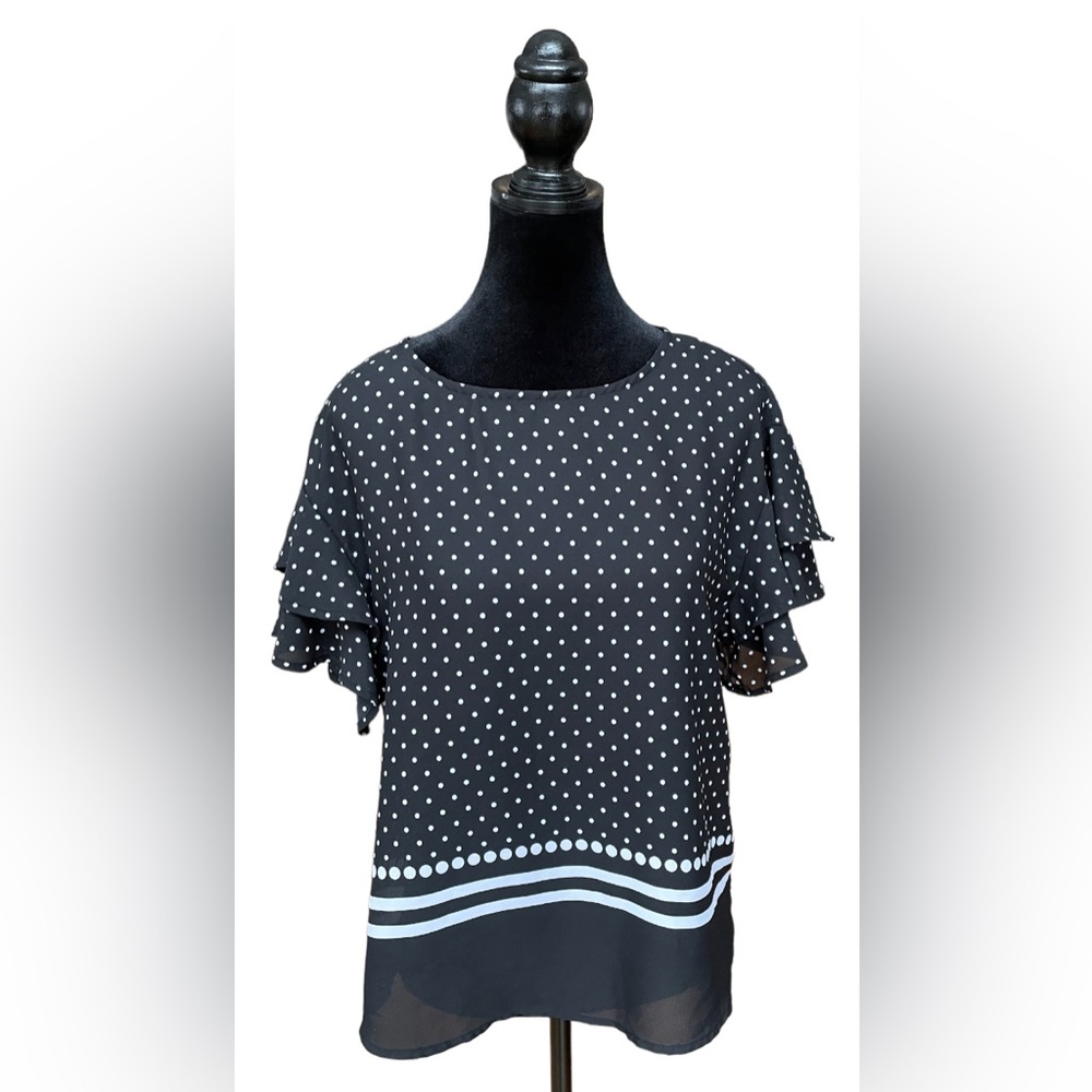 Elle: Black and White Polka Dot Blouse